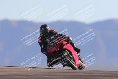 media/Nov-06-2023-Moto Forza (Mon) [[ce023d0744]]/3-Intermediate Group/Session 5 (Turn 9)/